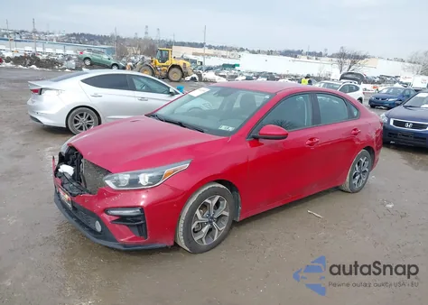2021 Kia Forte Lxs z USA, uszkodzony, nr VIN 3KPF24AD4ME351729